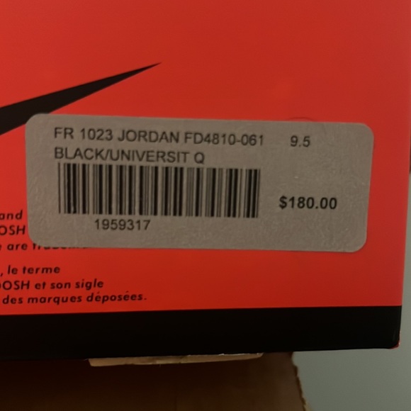Air Jordan 1 Retro Hi OG - Satin Bred - Picture 2 of 2